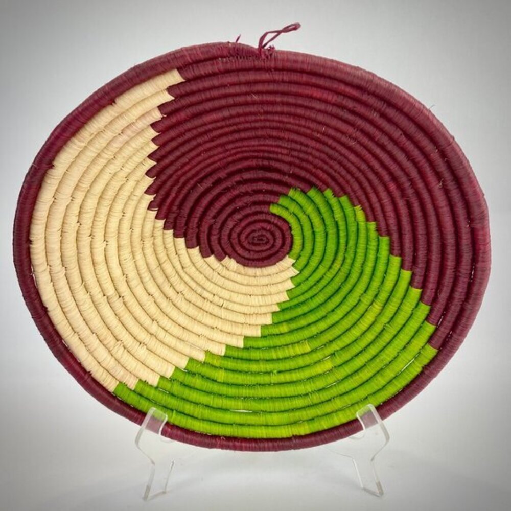 NWOT Hand Woven Kenyan Basket Coil Wicker Basket/Plates for Wall Decor